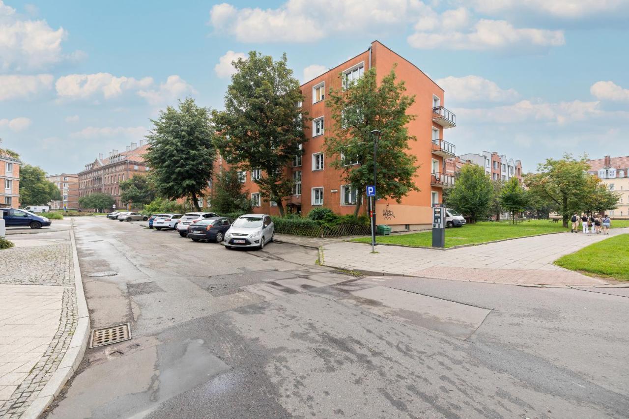Beautiful One Bedroom Apartment Zamkowa By Rent Like Home Gdańsk Buitenkant foto